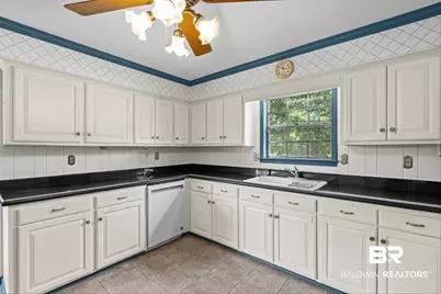 4167 Skywood Ln, Mobile, AL 36693 - Photo 9