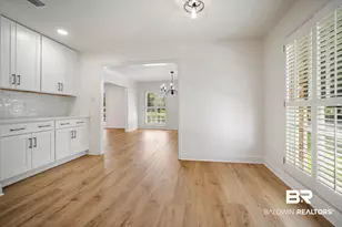 301 E Indian Creek Dr, Mobile, AL 36607 - Photo 7