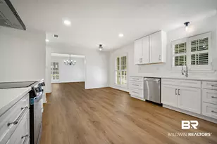 301 E Indian Creek Dr, Mobile, AL 36607 - Photo 11