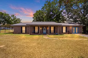 46005 Dawn Cir, Bay Minette, AL 36507 - Photo 1