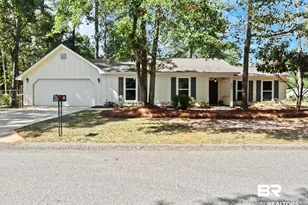 100 Beechwood Cir, Daphne, AL 36526 - Photo 1