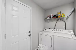 1933 Pallister Pl, Mobile, AL 36618 - Photo 17