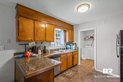 1933 Pallister Pl, Mobile, AL 36618 - Photo 5
