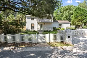 405 Fairwood Blvd, Fairhope, AL 36532 - Photo 1