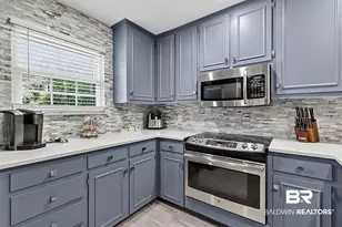 389 Clubhouse Dr, Gulf Shores, AL 36542 - Photo 7