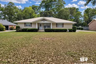 411 W Persimmon Ave, Foley, AL 36535 - Photo 1