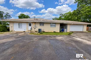 411 W Persimmon Ave, Foley, AL 36535 - Photo 45