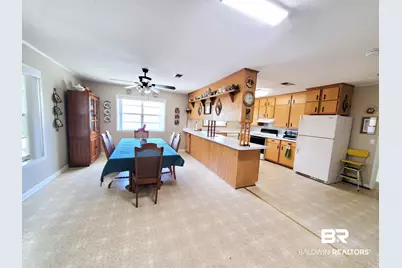 411 W Persimmon Ave, Foley, AL 36535 - Photo 9