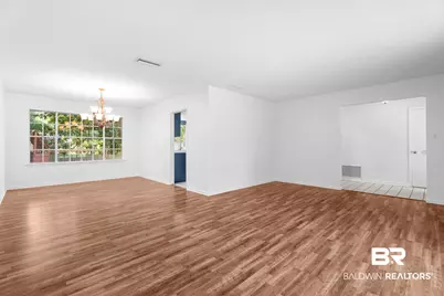 106 Iris Cir, Daphne, AL 36526 - Photo 5