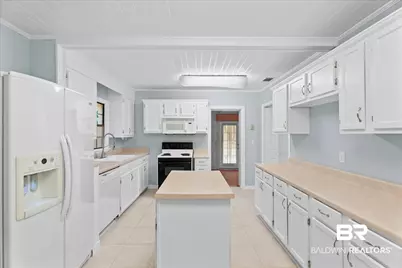 404 NW 3rd St, Summerdale, AL 36580 - Photo 9
