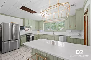 268 Carnation St, Mobile, AL 36609 - Photo 9