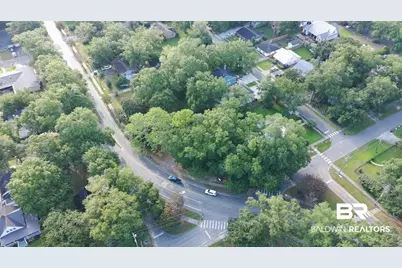 752 Fairhope Ave, Fairhope, AL 36532 - Photo 3