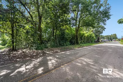 118 W Spruce Avenue, Foley, AL 36535 - Photo 11