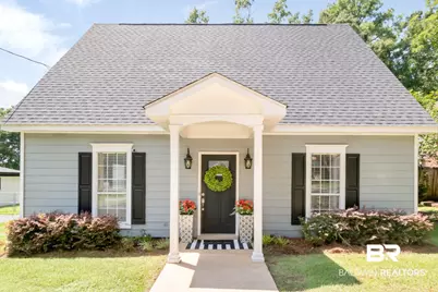 1110 McNeil Avenue, Mobile, AL 36609 - Photo 1