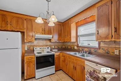 1901 N Juniper Street, Foley, AL 36535 - Photo 9