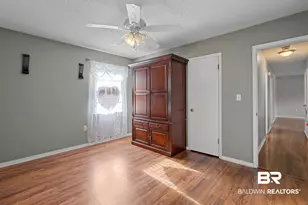 1901 N Juniper St, Foley, AL 36535 - Photo 15