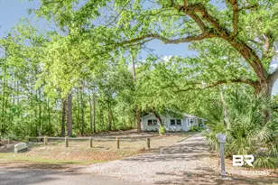 10221 Bay Haven Dr, Fairhope, AL 36532 - Photo 3