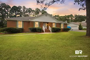 640 Wedgewood Dr, Gulf Shores, AL 36542 - Photo 1
