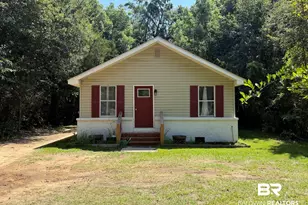 906 N Cedar St, Foley, AL 36535 - Photo 1