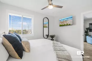 930 W Beach Blvd, Gulf Shores, AL 36542 - Photo 11