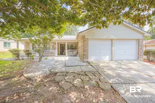 116 Lake Forest Blvd, Daphne, AL 36526 - Photo 1