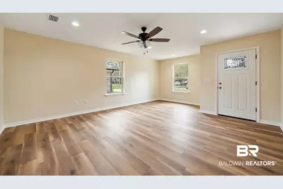 228 W 16th St, Bay Minette, AL 36507 - Photo 9