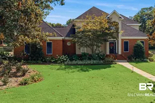 102 Clubhouse Dr, Fairhope, AL 36532 - Photo 1