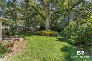 217 S Mobile St, Fairhope, AL 36532 - Photo 11