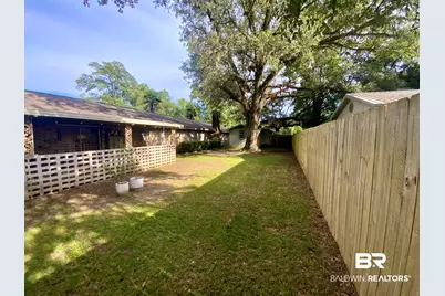 511 N Day Avenue, Bay Minette, AL 36507 - Photo 9