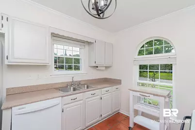 2300 E Christopher Drive E, Mobile, AL 36609 - Photo 19