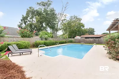 2300 E Christopher Drive E, Mobile, AL 36609 - Photo 43