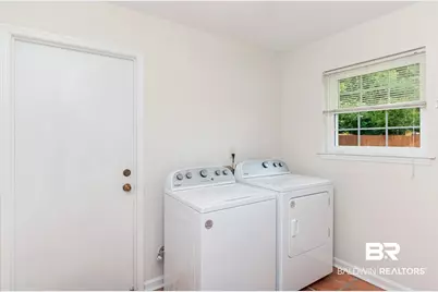 2300 E Christopher Drive E, Mobile, AL 36609 - Photo 31