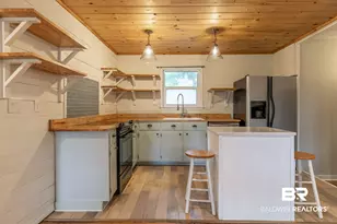 556 Middle St, Fairhope, AL 36532 - Photo 3