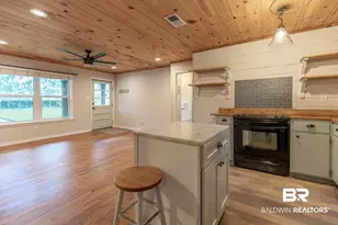 556 Middle St, Fairhope, AL 36532 - Photo 5