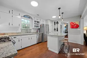 400 Circle Dr, Fairhope, AL 36532 - Photo 9