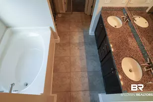 550 Leeds Ct, Foley, AL 36535 - Photo 15