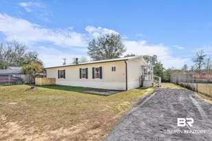 102 S Wren Ln, Robertsdale, AL 36567 - Photo 5