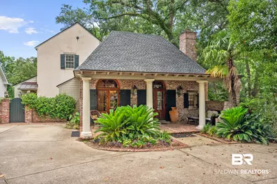 209 Magnolia Avenue, Fairhope, AL 36532 - Photo 1