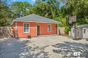 824 E 24th Ave, Gulf Shores, AL 36542 - Photo 1
