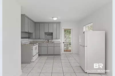 427 Vancouver St, Pensacola, FL 32507 - Photo 71