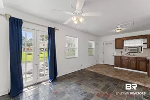 427 Vancouver St, Pensacola, FL 32507 - Photo 77