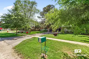 108 Hospital Dr, Fairhope, AL 36532 - Photo 67