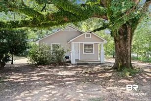 407 Collier Ave, Bay Minette, AL 36507 - Photo 1