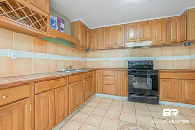 705 Stanton Road, Mobile, AL 36617 - Photo 9