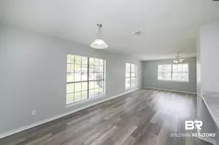 513 W Rose Ave, Foley, AL 36535 - Photo 9