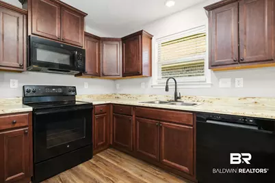 1137 S Forest Glen Drive, Mobile, AL 36618 - Photo 11