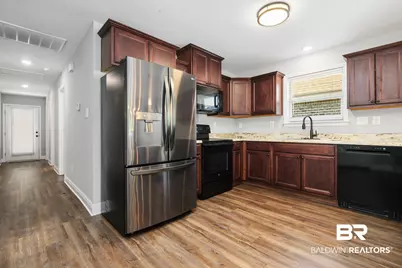 1137 S Forest Glen Drive, Mobile, AL 36618 - Photo 7