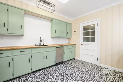 2566 Riverside Drive, Mobile, AL 36605 - Photo 15