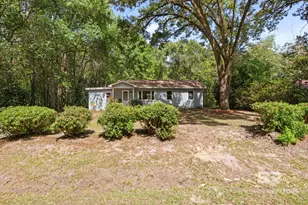 2566 Riverside Dr, Mobile, AL 36605 - Photo 3