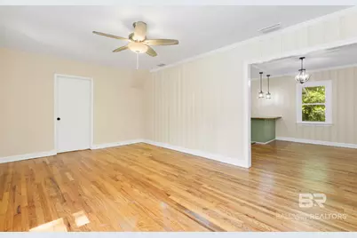 2566 Riverside Drive, Mobile, AL 36605 - Photo 7